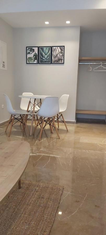 Theta Θ2 Luxury Apartment'S Salonicco Esterno foto